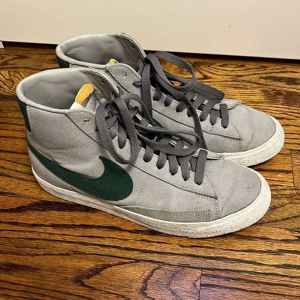 Custom Nike Blazer Mid ‘77 (Women’s 8)